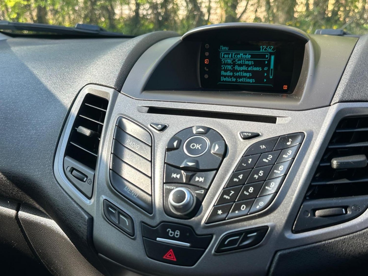 Used Ford Fiesta Van 2015 for sale - 76877460: Photo 25