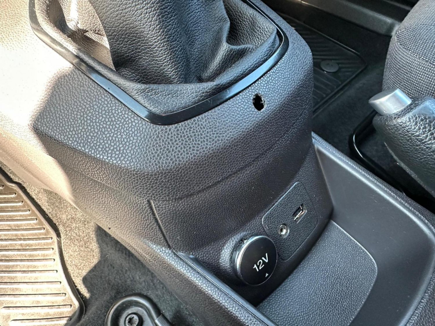 Used Ford Fiesta Van 2015 for sale - 76877460: Photo 33