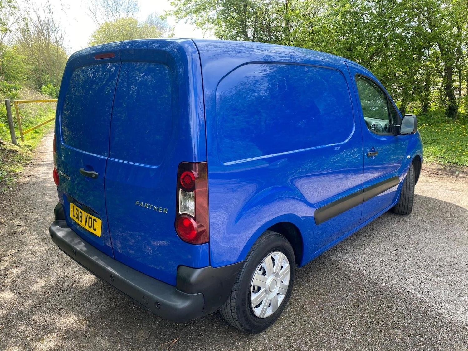 Used Peugeot Partner 2018 for sale - 76877457: Photo 7