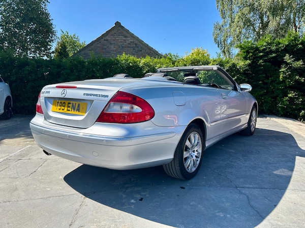 Used Mercedes-Benz CLK 2009 for sale - 75224828: Photo 4