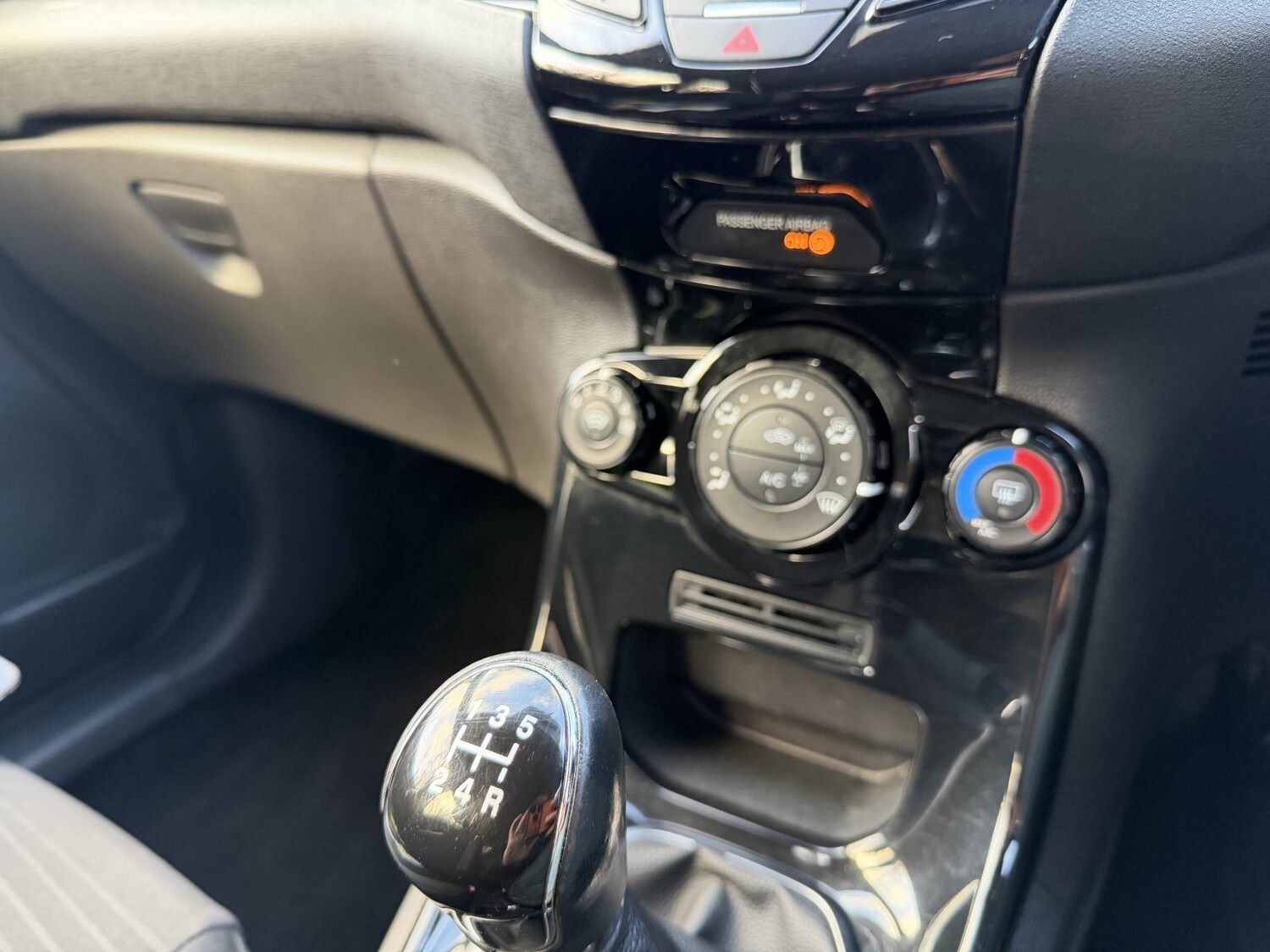 Used Ford Fiesta 2016 for sale - 76877600: Photo 17