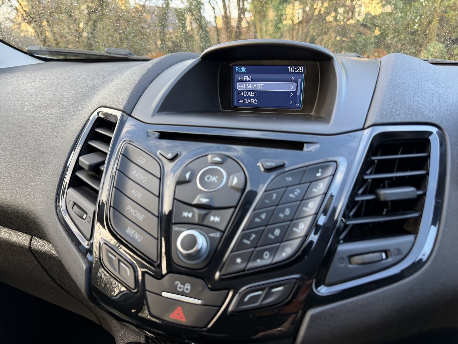 Used Ford Fiesta 2016 for sale - 76877600: Photo 30