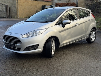 Used Ford Fiesta 2016 for sale - 76877600: Photo