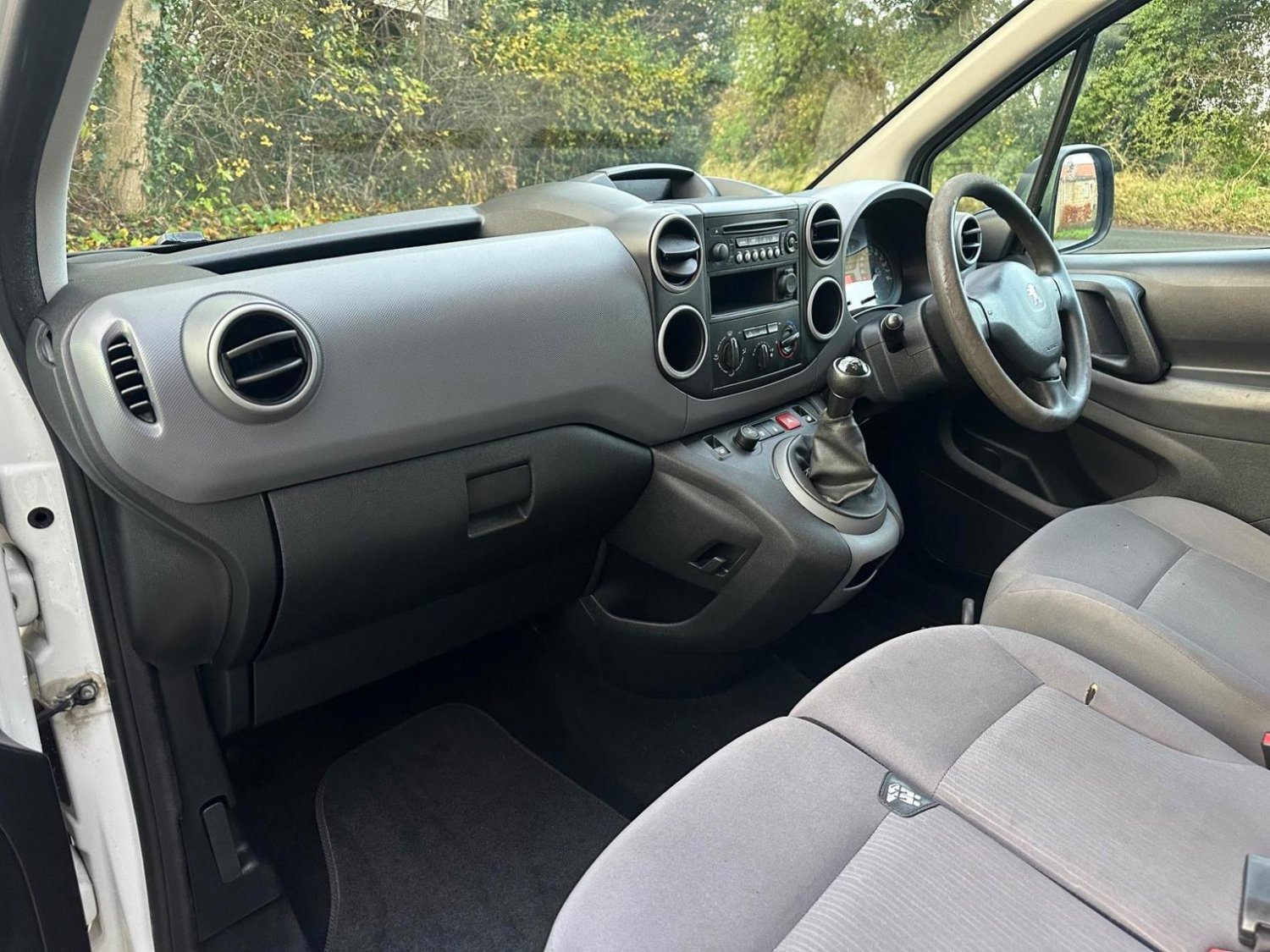 Used Peugeot Partner 2014 for sale - 76877461: Photo 13