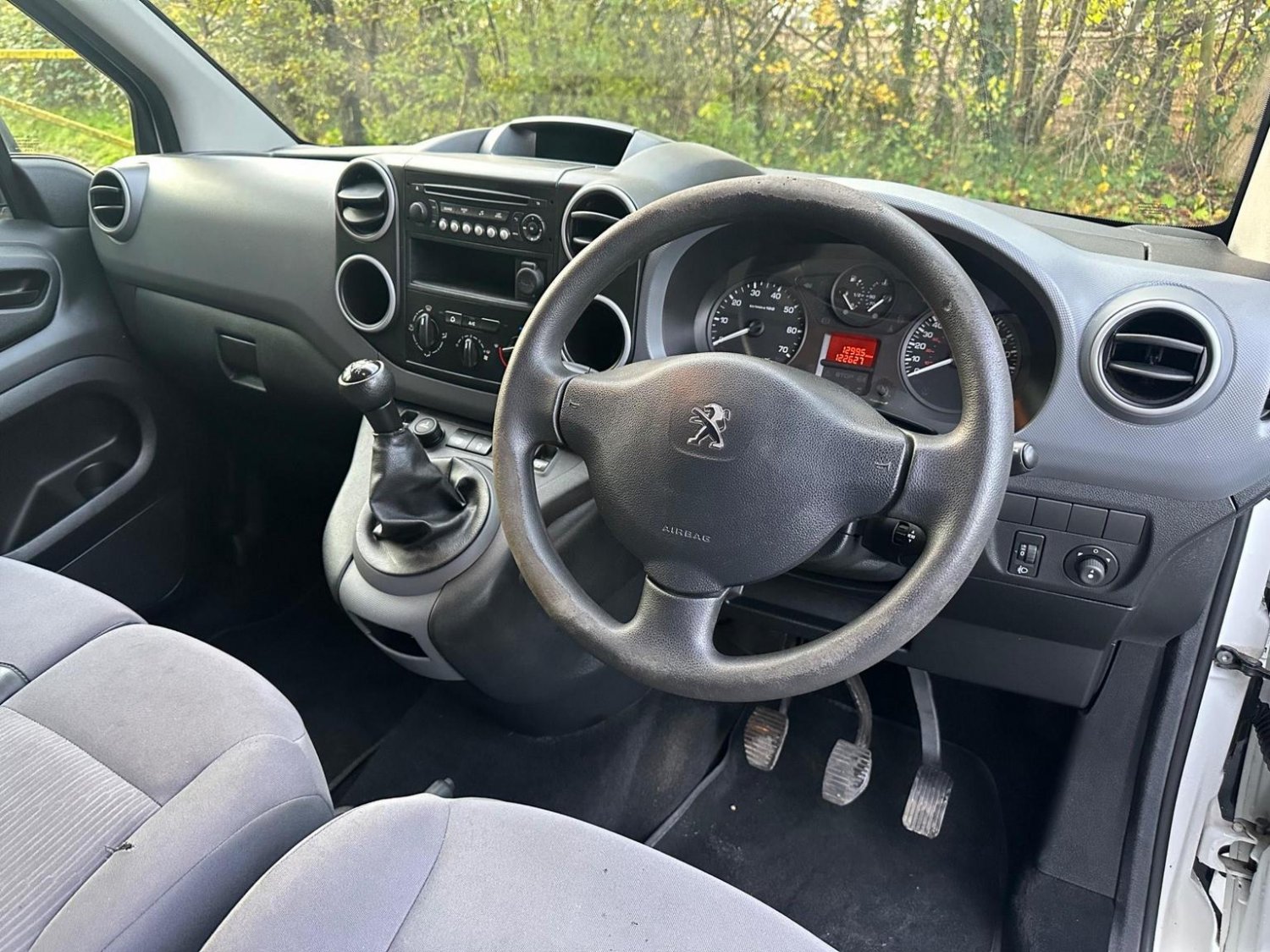 Used Peugeot Partner 2014 for sale - 76877461: Photo 9