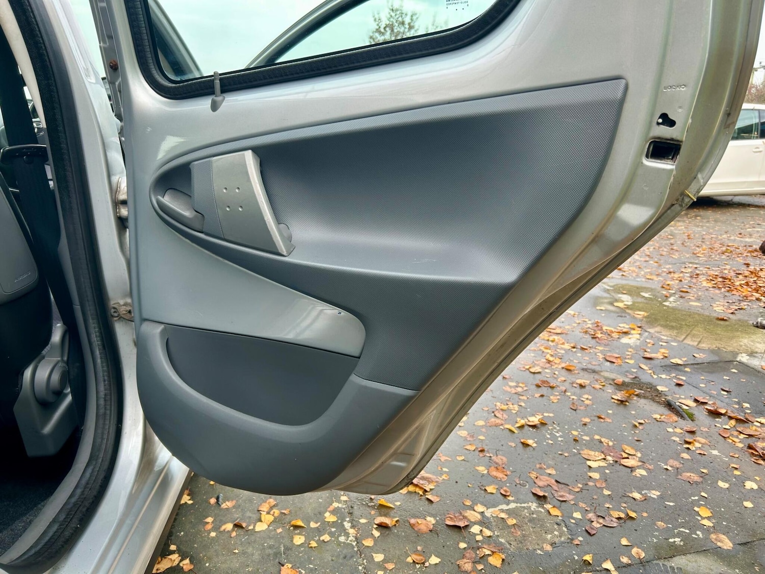 Used Toyota AYGO 2008 for sale - 76498817: Photo 24