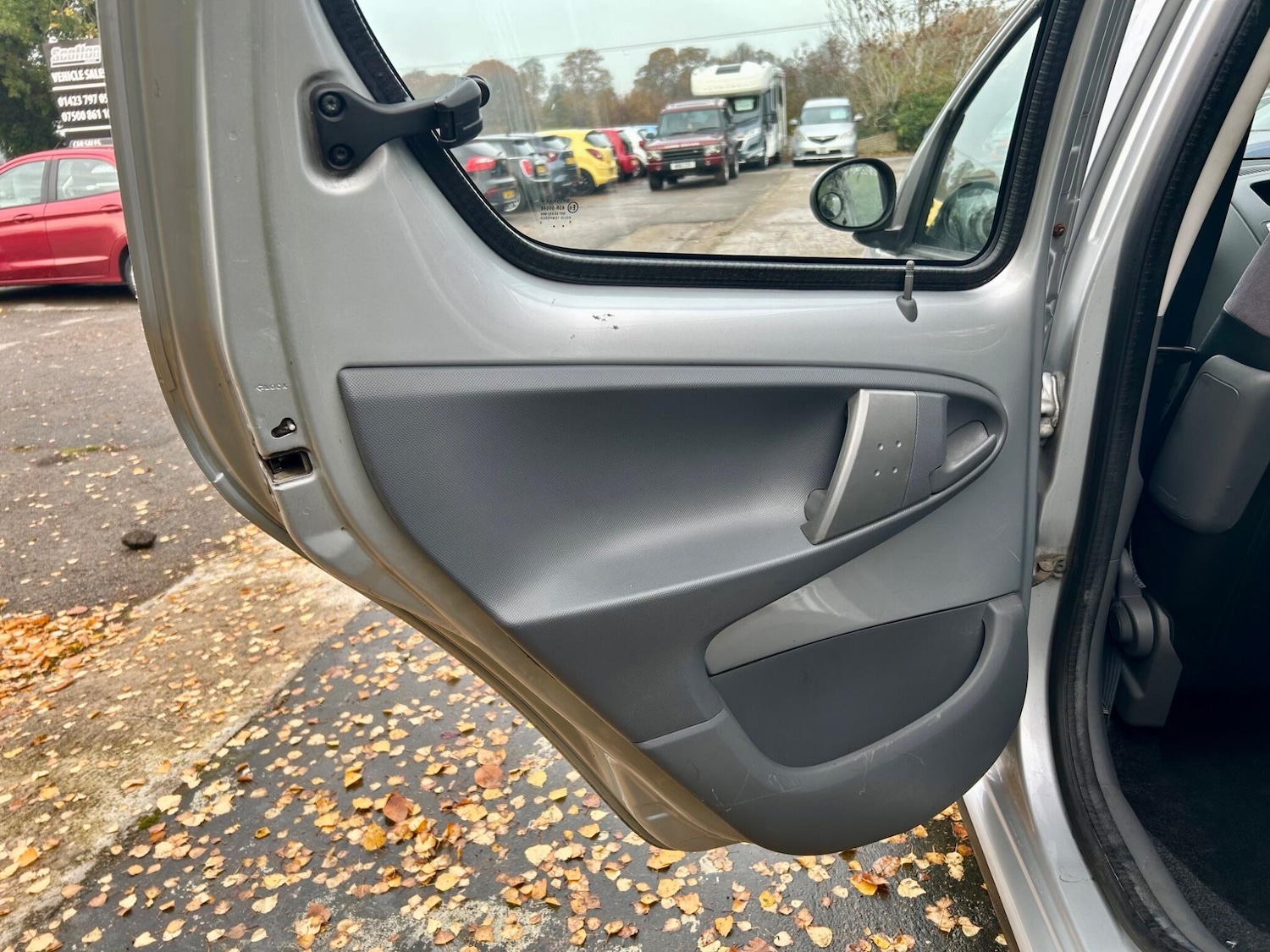 Used Toyota AYGO 2008 for sale - 76498817: Photo 25