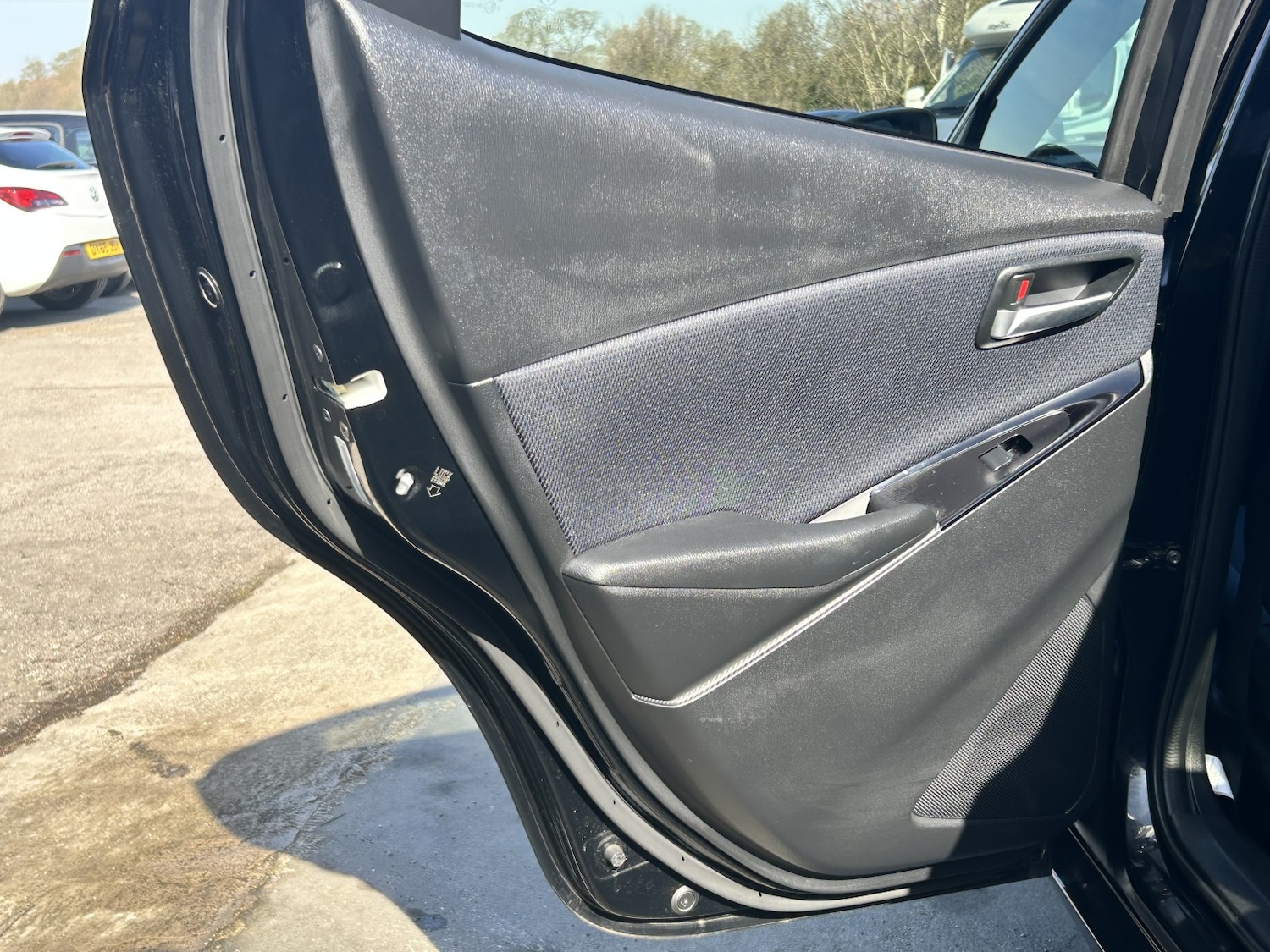 Used Mazda Mazda2 2022 for sale - 77938130: Photo 30