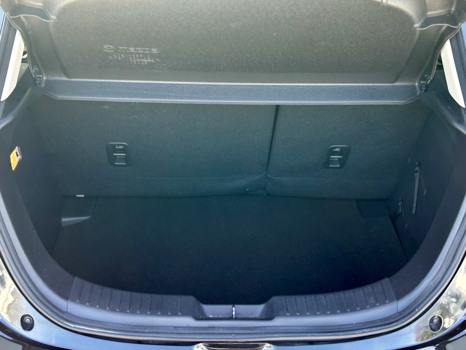 Used Mazda Mazda2 2022 for sale - 77938130: Photo 32