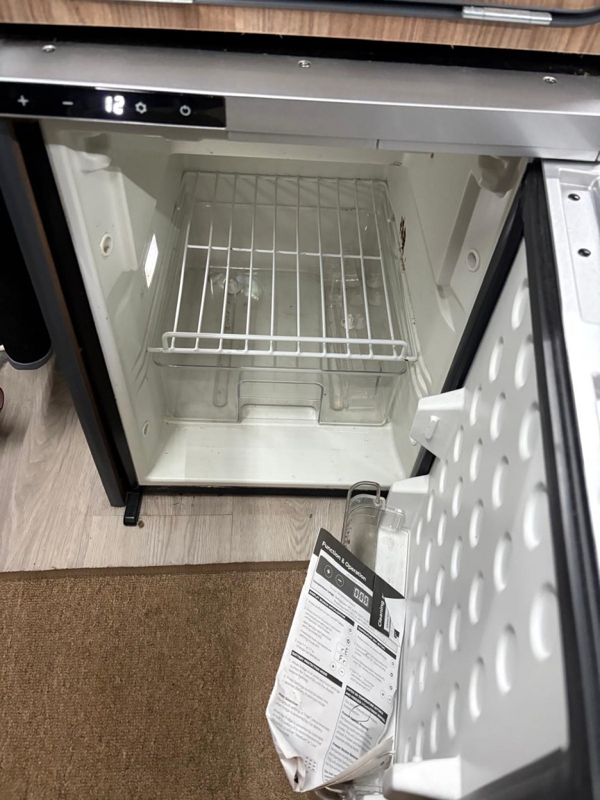 Used Volkswagen Transporter 2010 for sale - 77681850: Photo 16