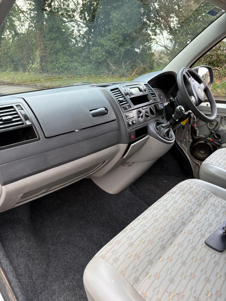 Used Volkswagen Transporter 2010 for sale - 77681850: Photo 7