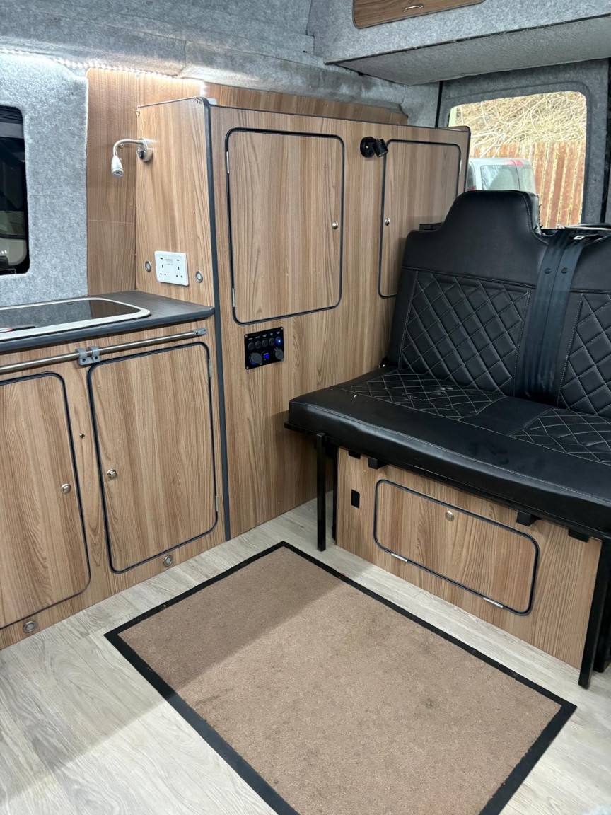 Used Volkswagen Transporter 2010 for sale - 77681850: Photo 9