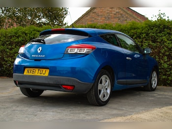 Used Renault Megane 2011 for sale - 79600315: Photo