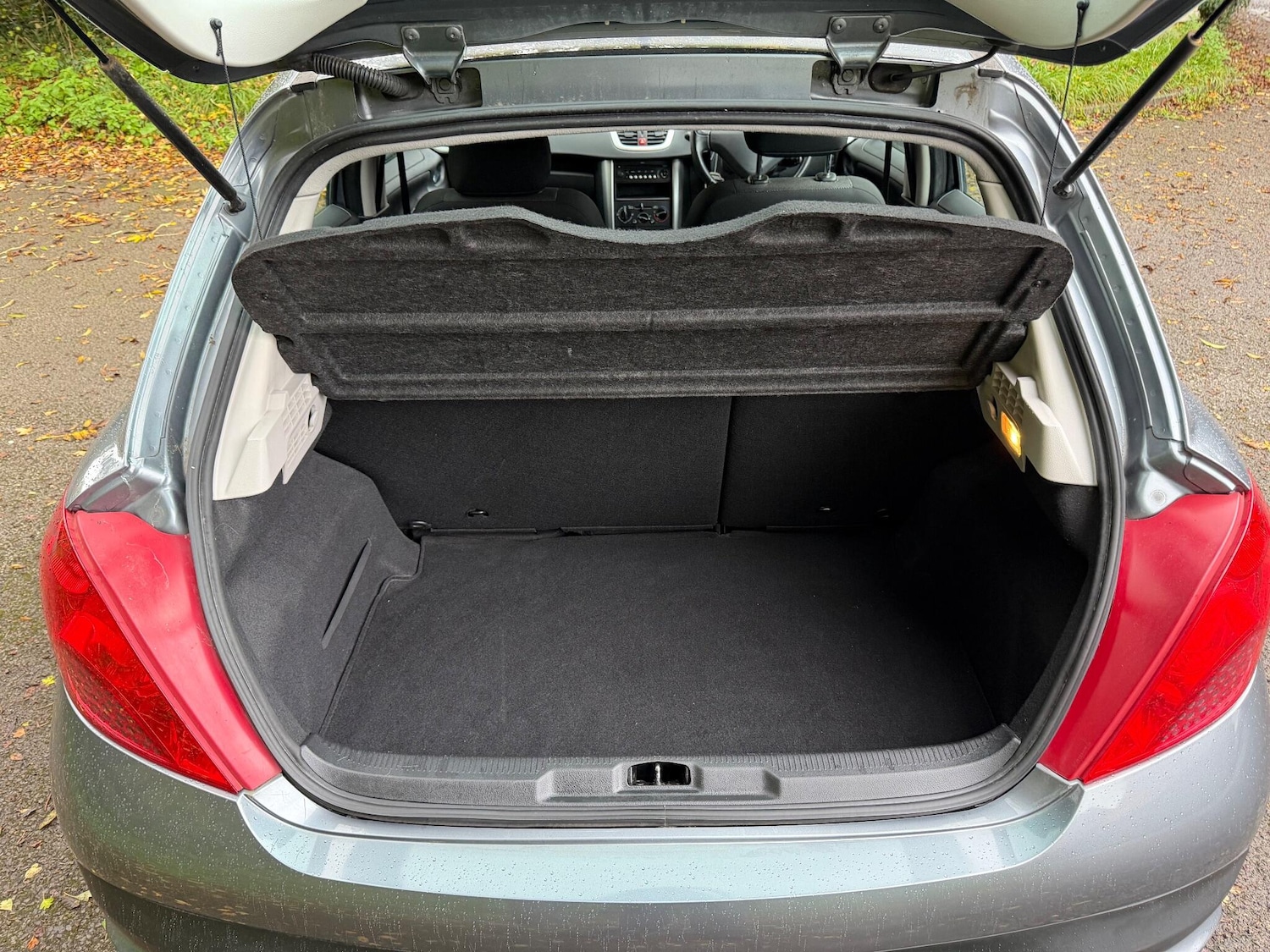 Used Peugeot 207 2009 for sale - 76370422: Photo 16