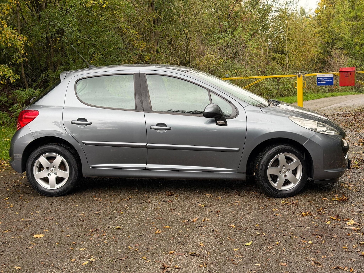 Used Peugeot 207 2009 for sale - 76370422: Photo 8