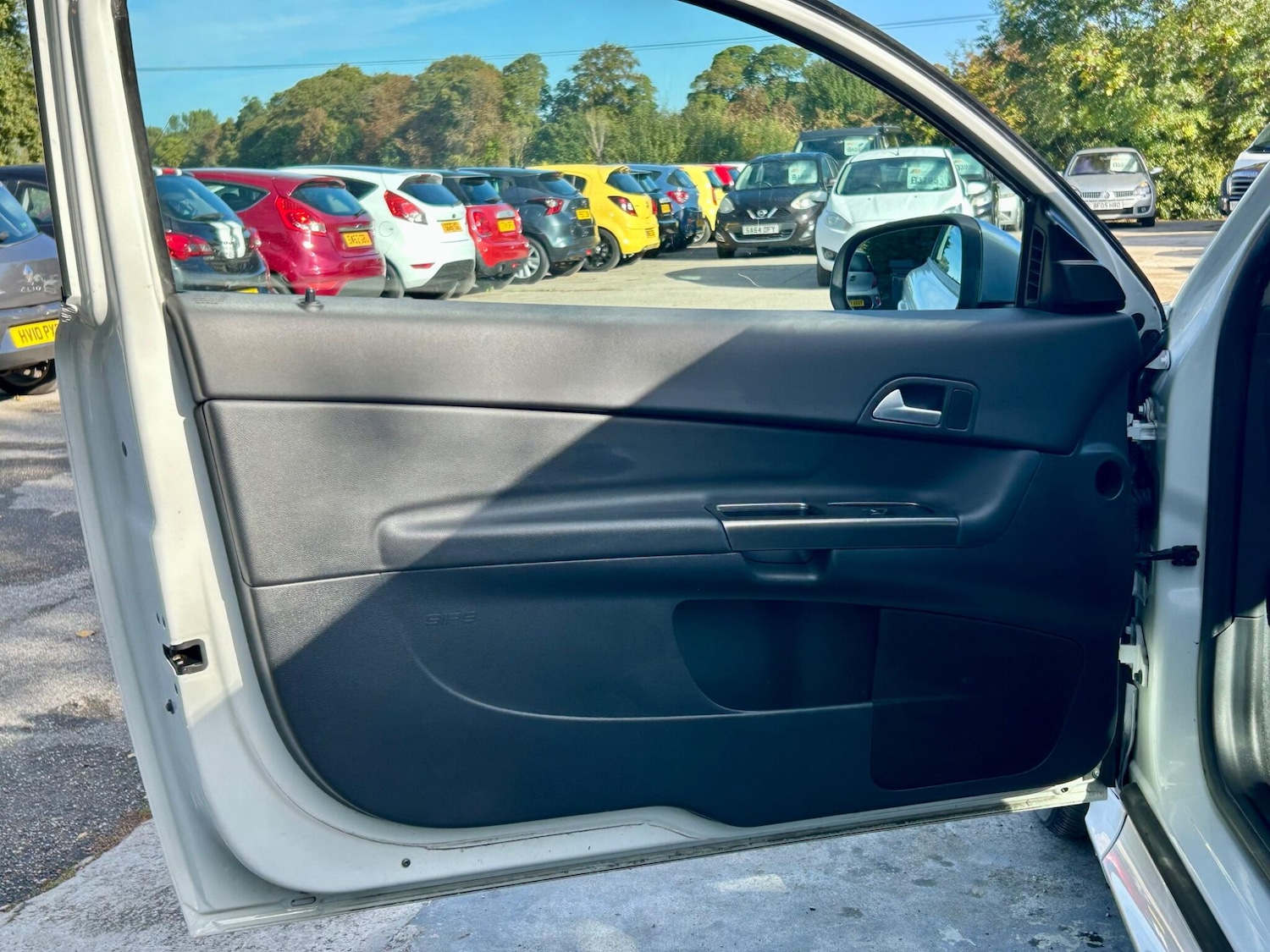 Used Volvo C30 2012 for sale - 76108572: Photo 12