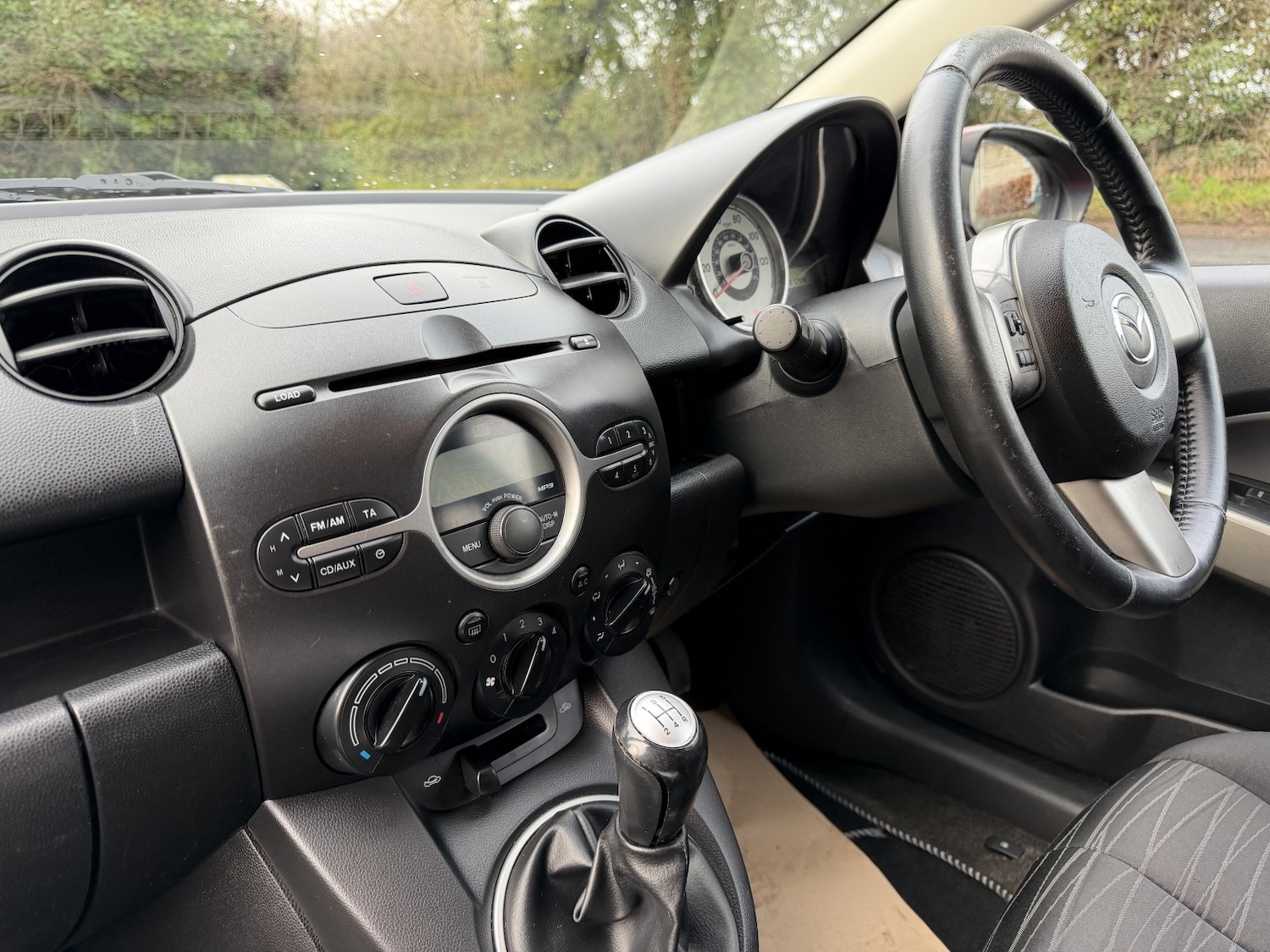 Used Mazda Mazda2 2009 for sale - 77548345: Photo 23