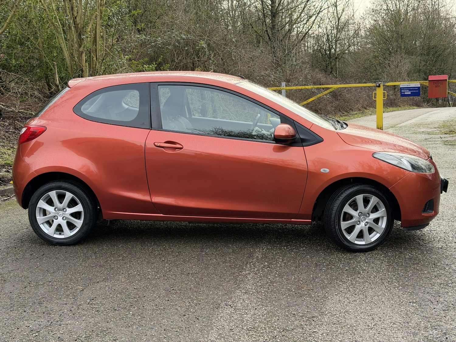 Used Mazda Mazda2 2009 for sale - 77548345: Photo 8