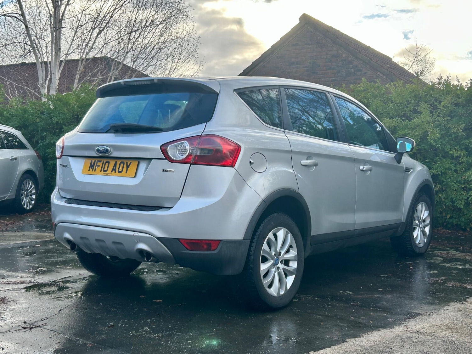 Used Ford Kuga 2010 for sale - 76689739: Photo 5