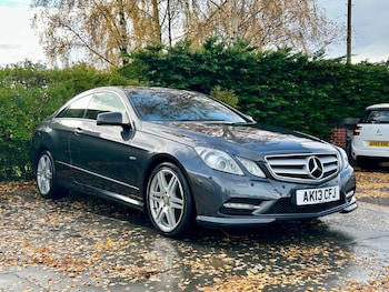 Used Mercedes-Benz E Class 2013 for sale - 76484655: Photo