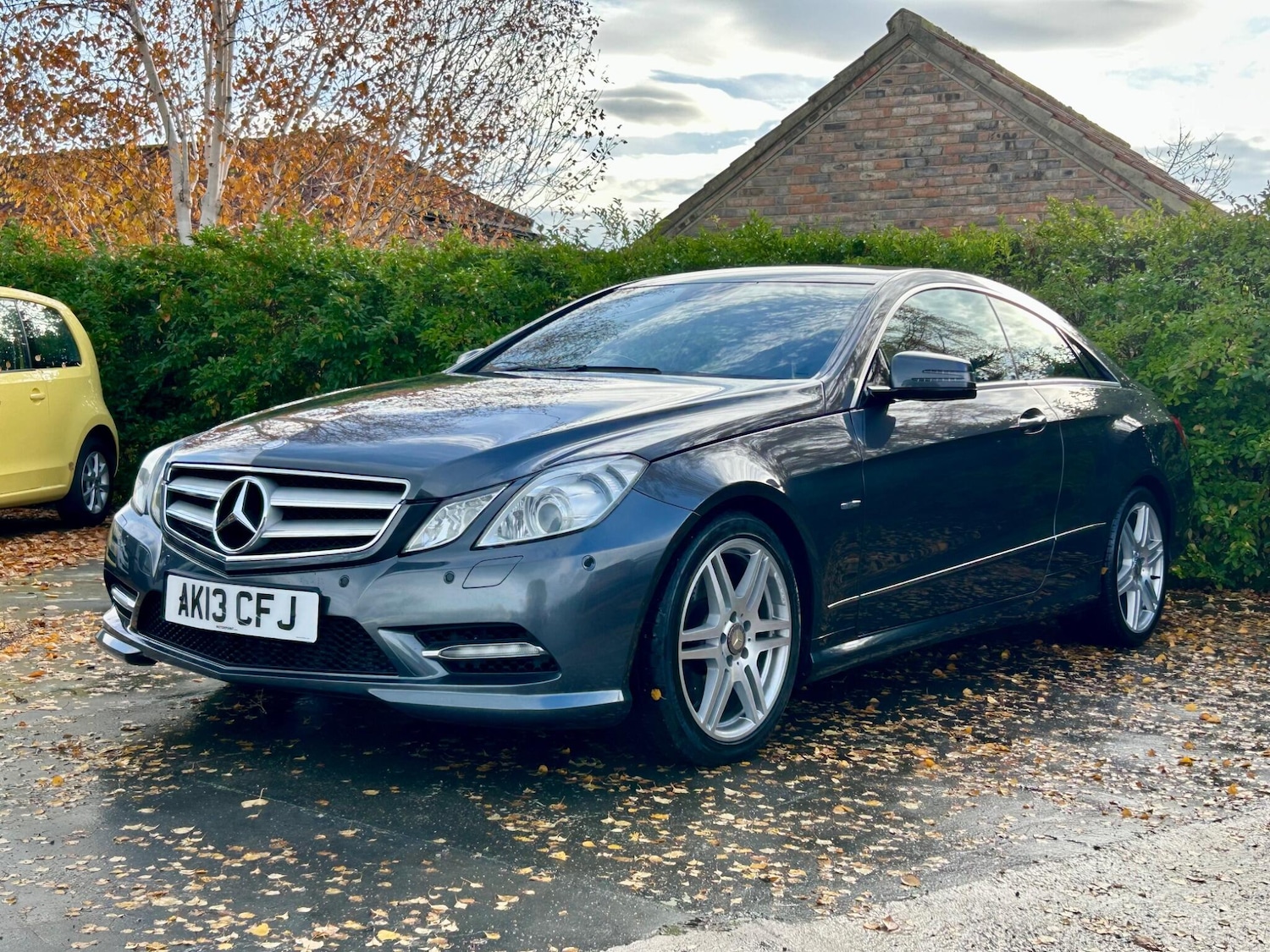 Used Mercedes-Benz E Class 2013 for sale - 76484655: Photo 3