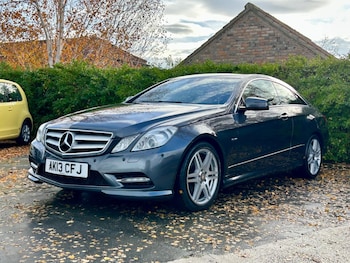 Used Mercedes-Benz E Class 2013 for sale - 76484655: Photo