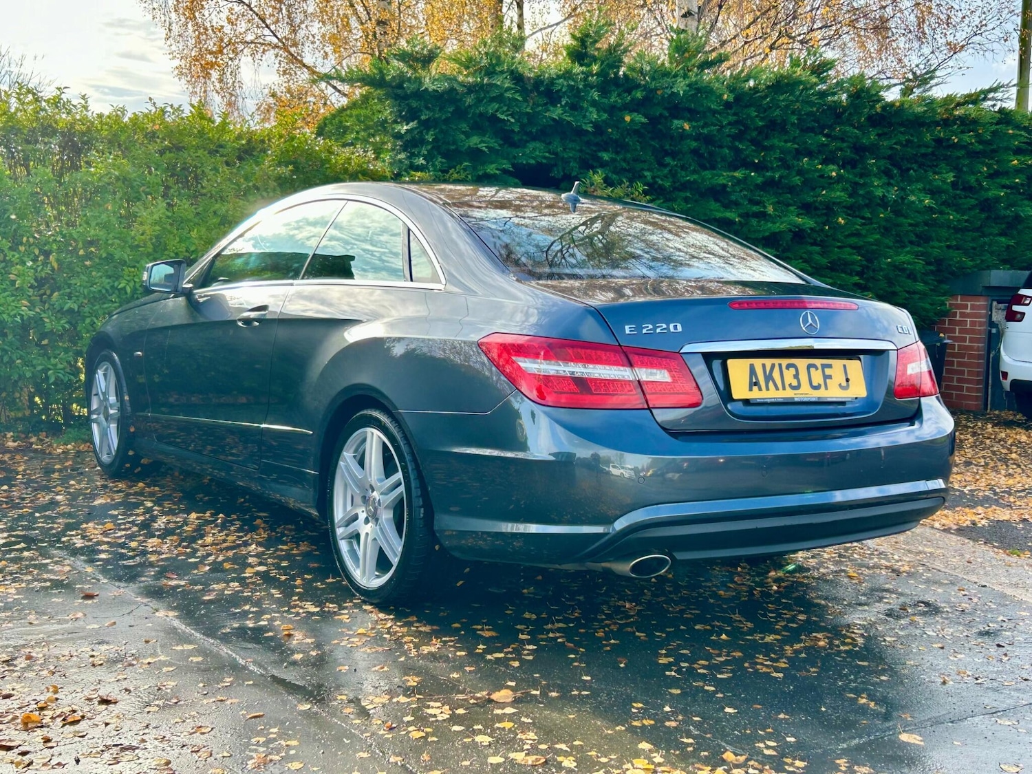 Used Mercedes-Benz E Class 2013 for sale - 76484655: Photo 6