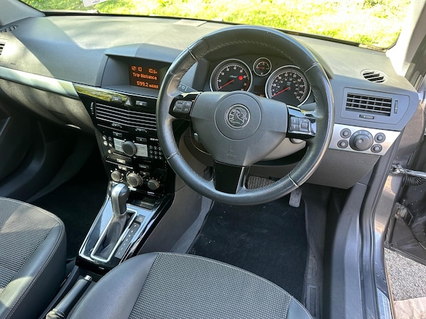 Used Vauxhall Astra 2009 for sale - 74372259: Photo 10