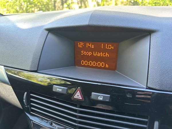 Used Vauxhall Astra 2009 for sale - 74372259: Photo 29