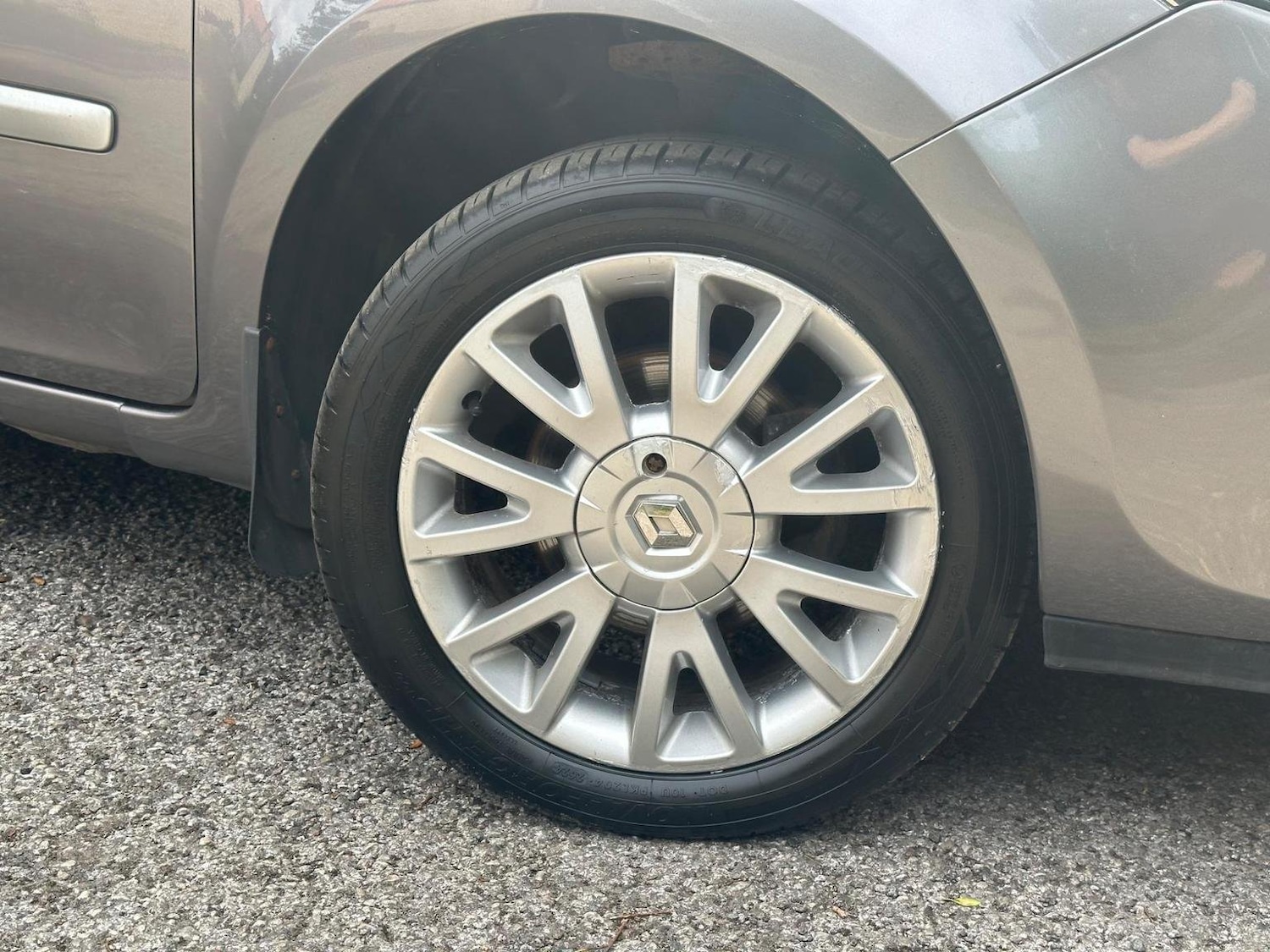 Used Renault Clio 2010 for sale - 76877449: Photo 11