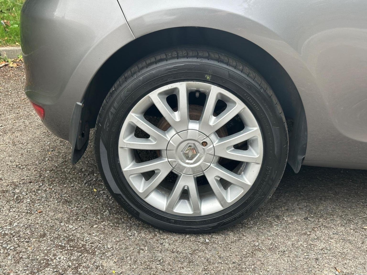 Used Renault Clio 2010 for sale - 76877449: Photo 14