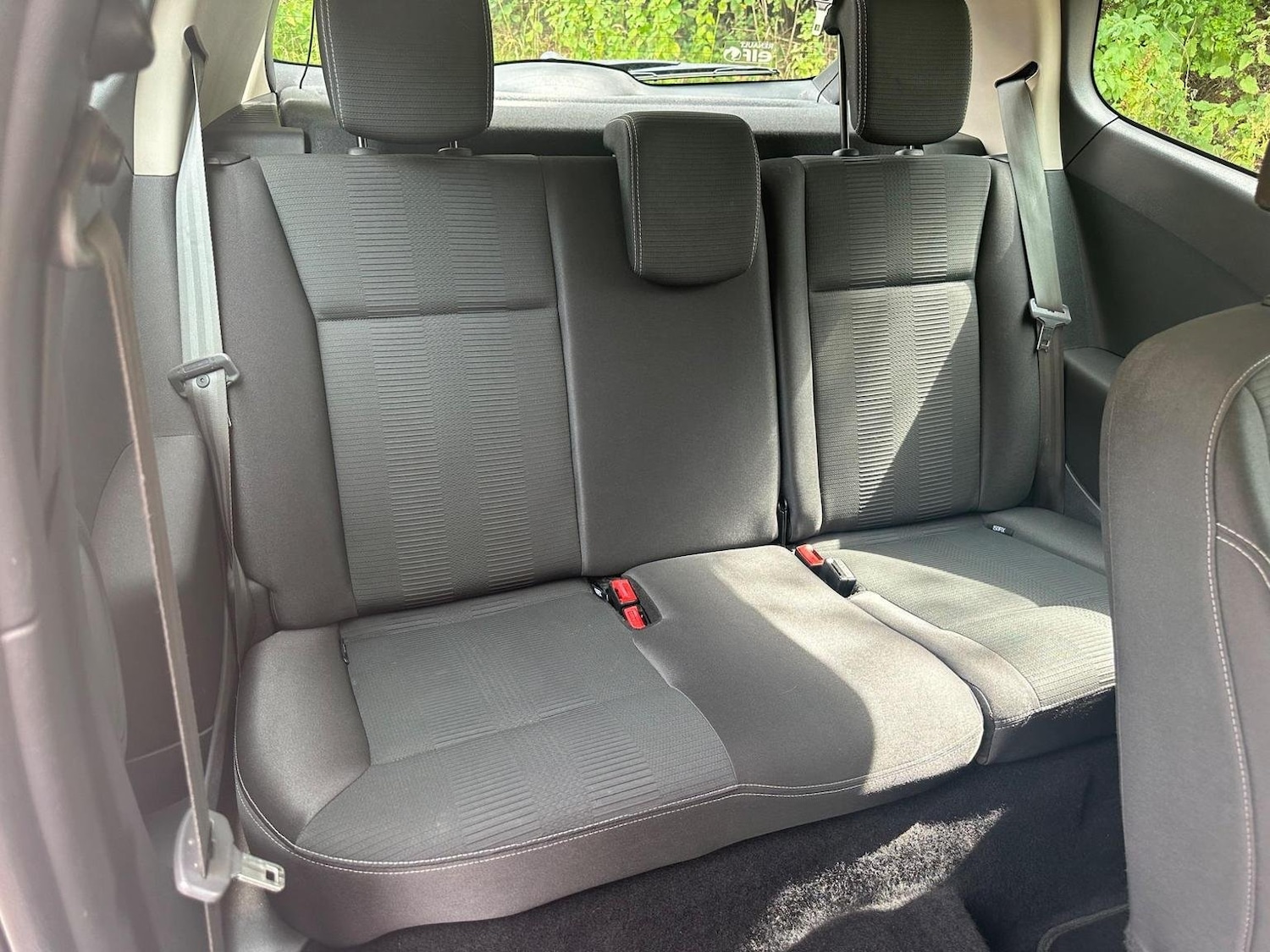 Used Renault Clio 2010 for sale - 76877449: Photo 19