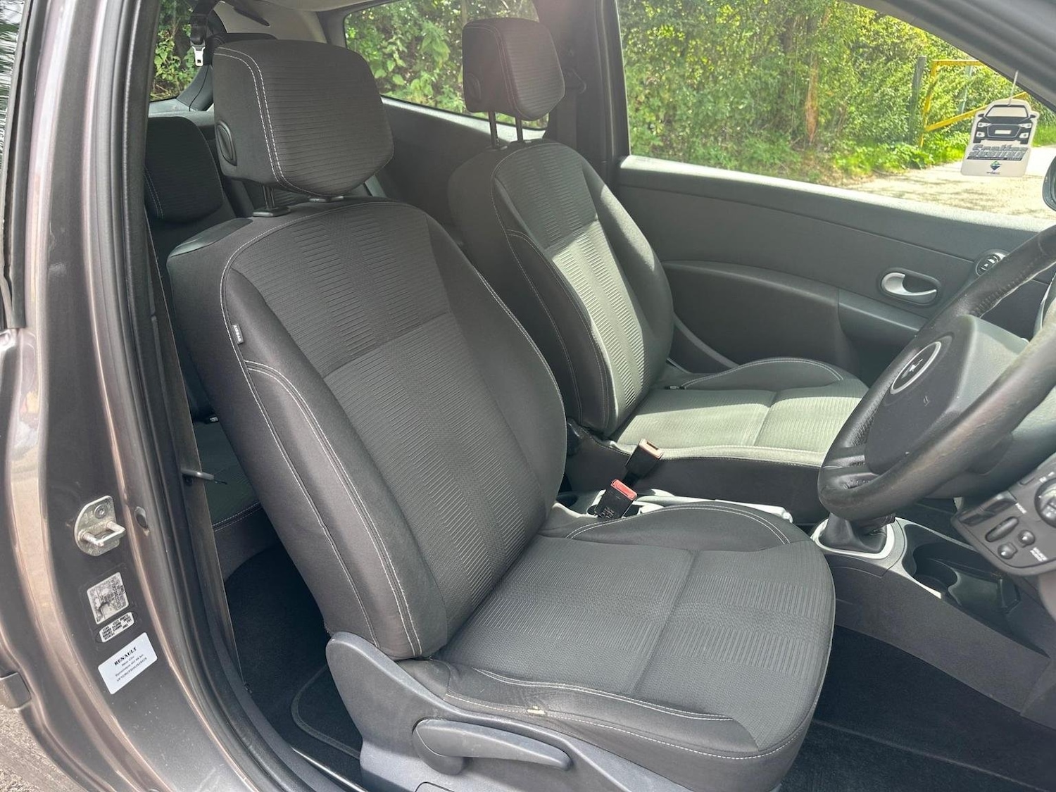 Used Renault Clio 2010 for sale - 76877449: Photo 20