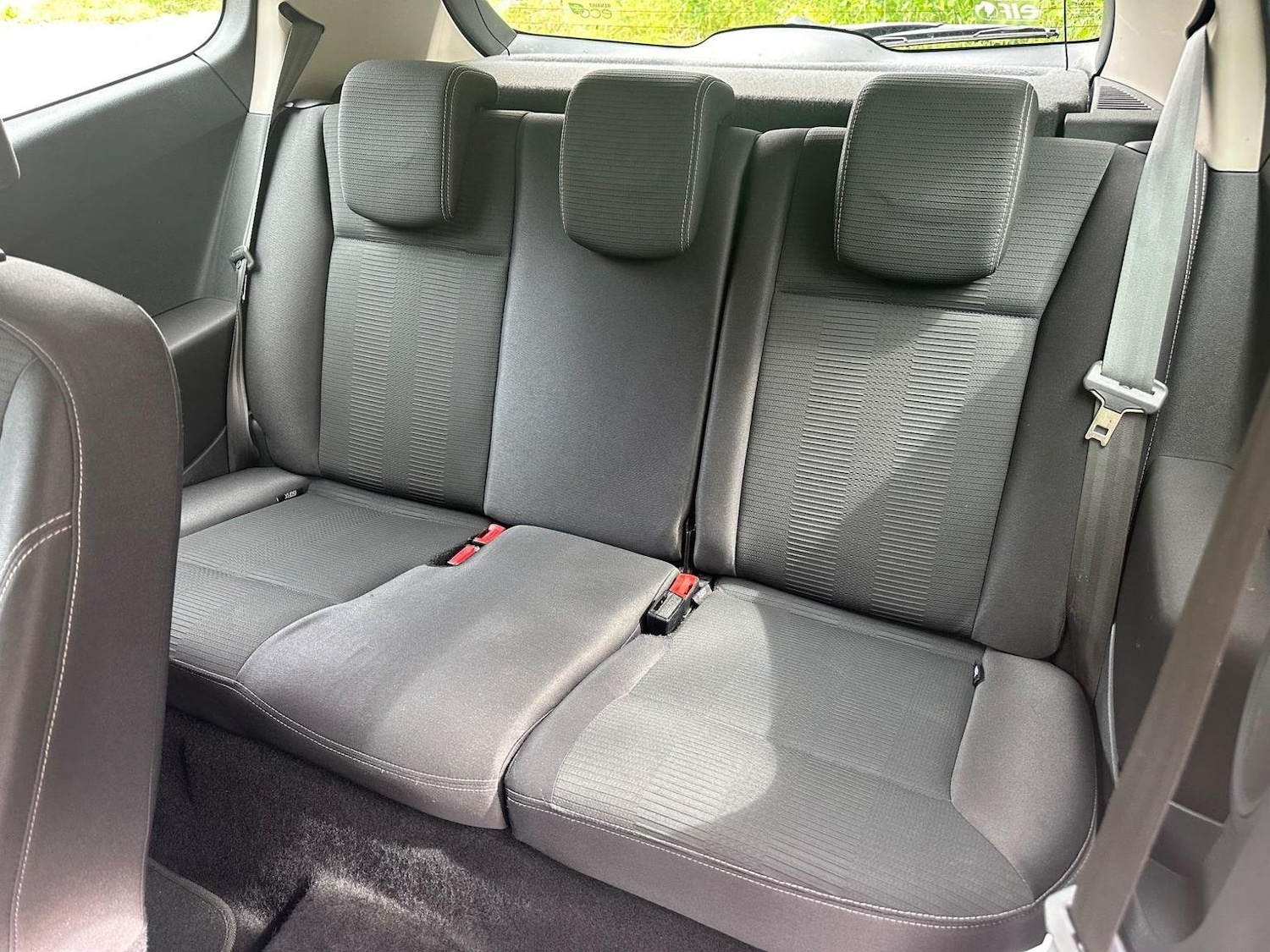 Used Renault Clio 2010 for sale - 76877449: Photo 23