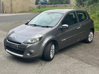 Used Renault Clio 2010 for sale - 76877449: Photo