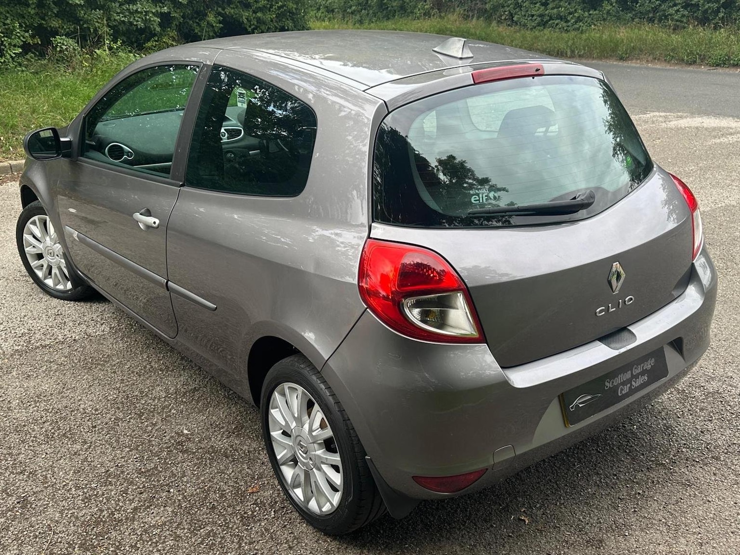 Used Renault Clio 2010 for sale - 76877449: Photo 5