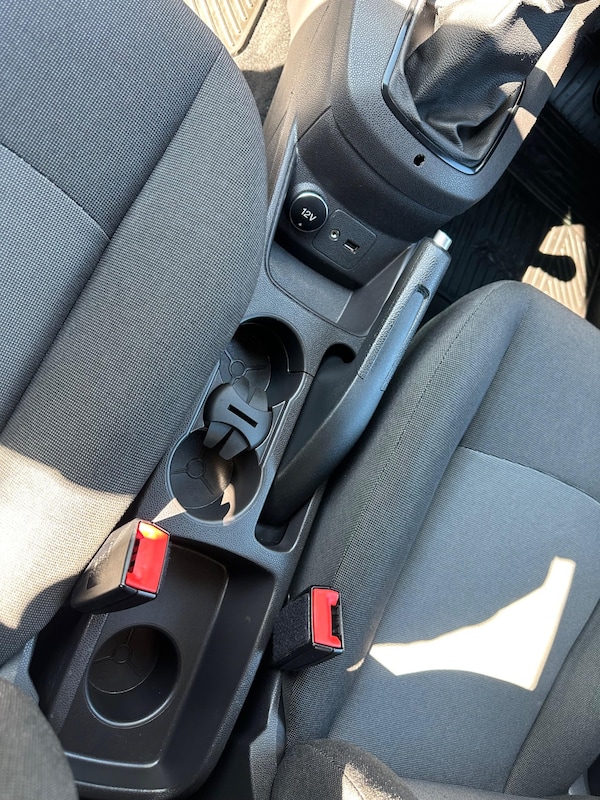 Used Ford Fiesta Van 2015 for sale - 74337101: Photo 16