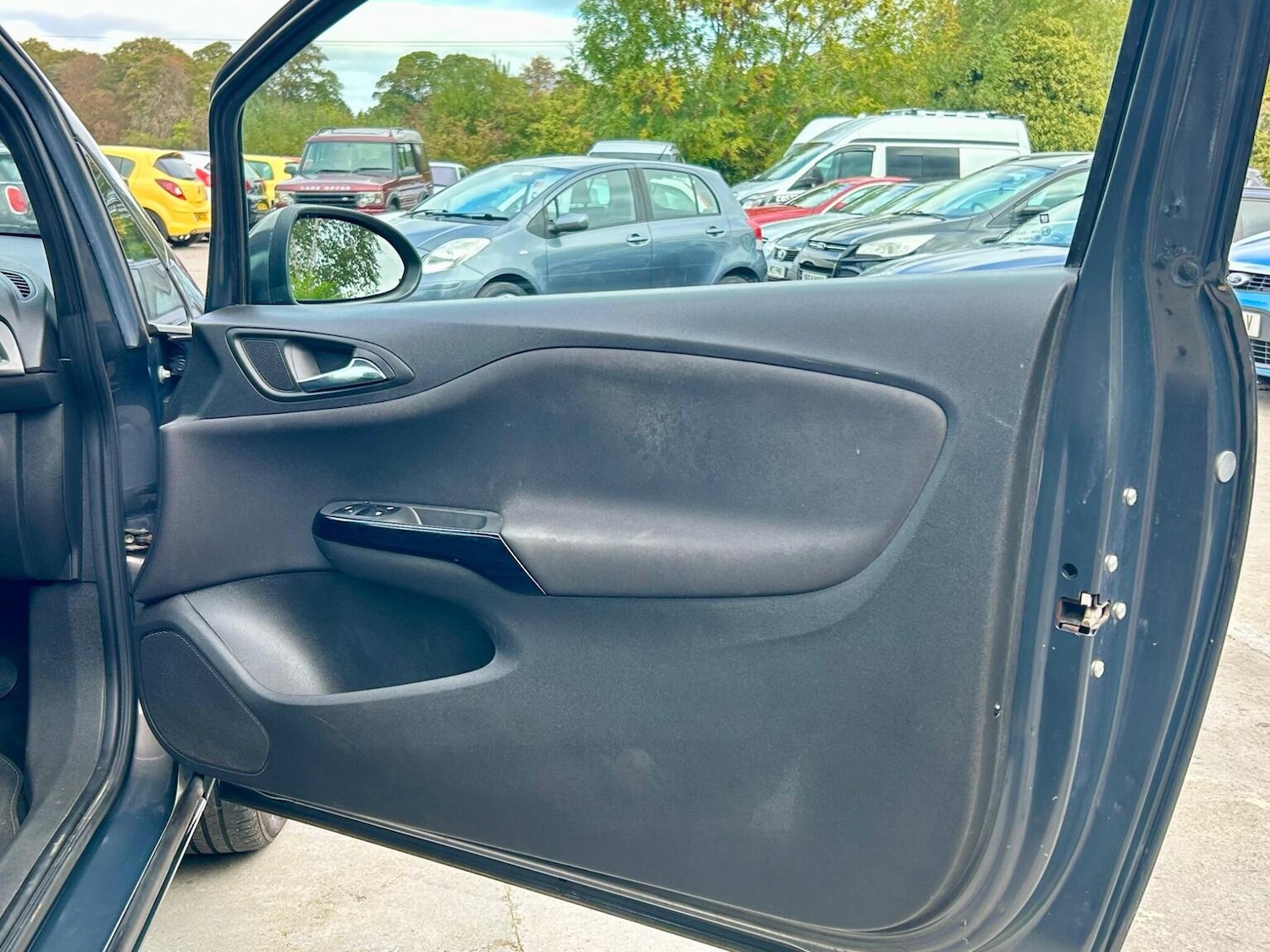 Used Vauxhall Corsa 2015 for sale - 76877444: Photo 24