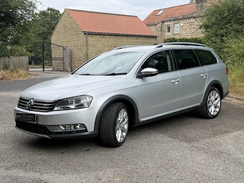 Used Volkswagen Passat 2014 for sale - 79347261: Photo