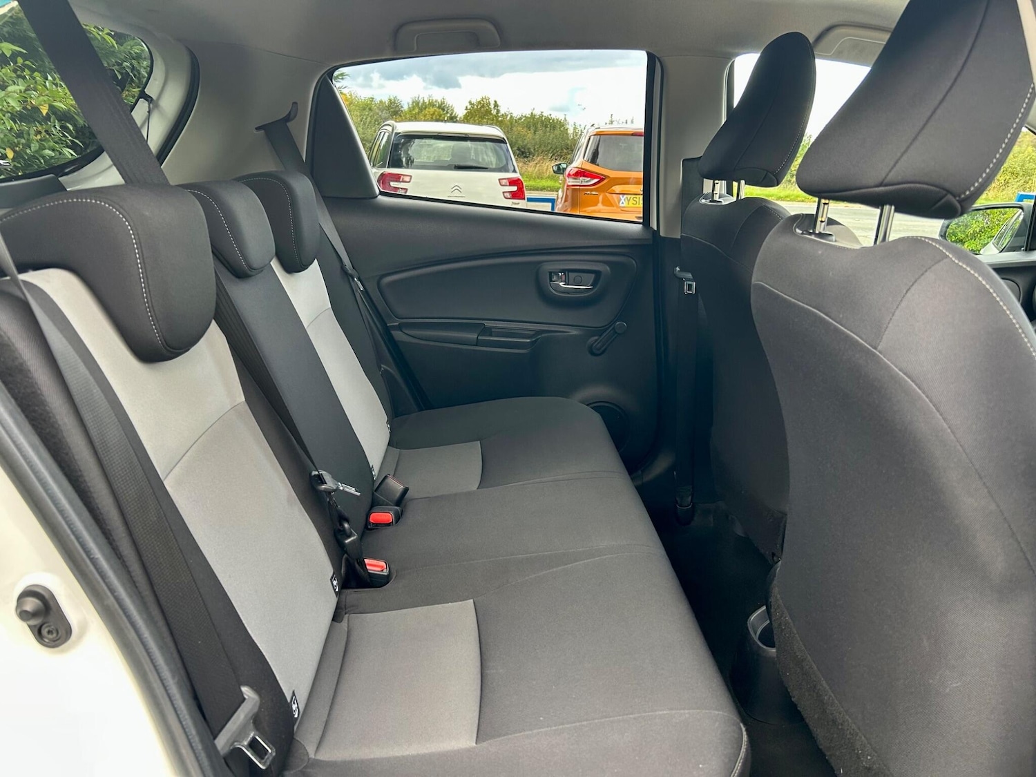 Used Toyota Yaris 2018 for sale - 76377766: Photo 23