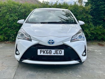 Used Toyota Yaris 2018 for sale - 76377766: Photo