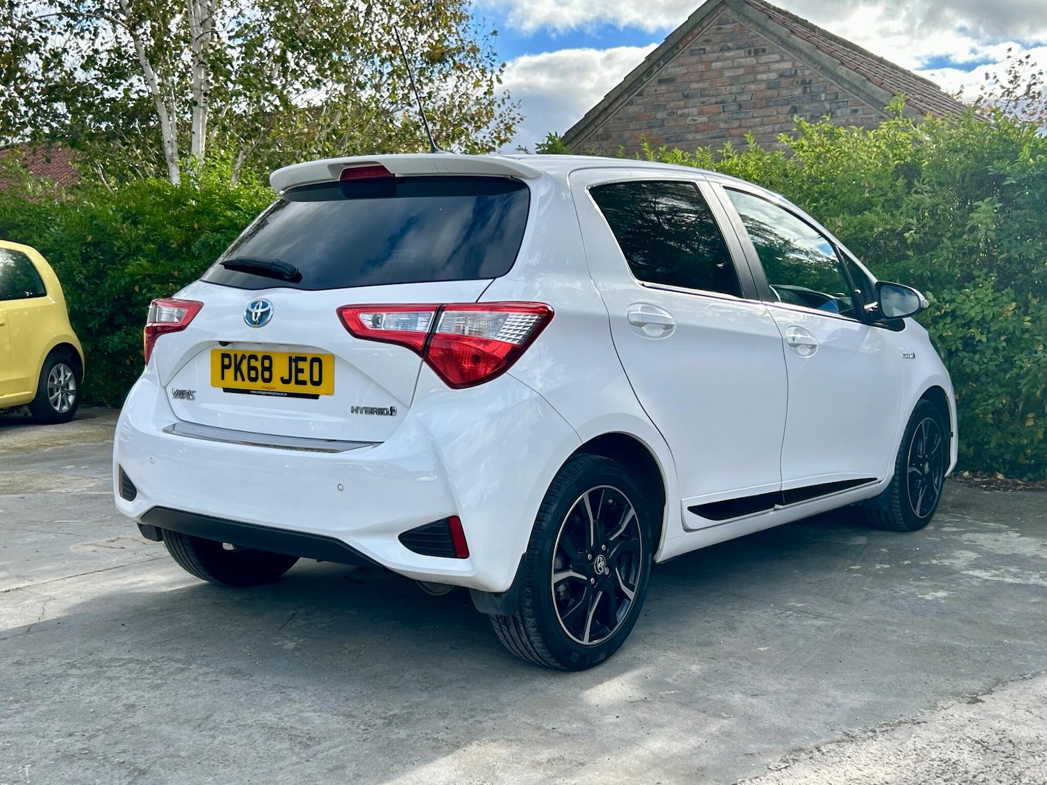 Used Toyota Yaris 2018 for sale - 76377766: Photo 4