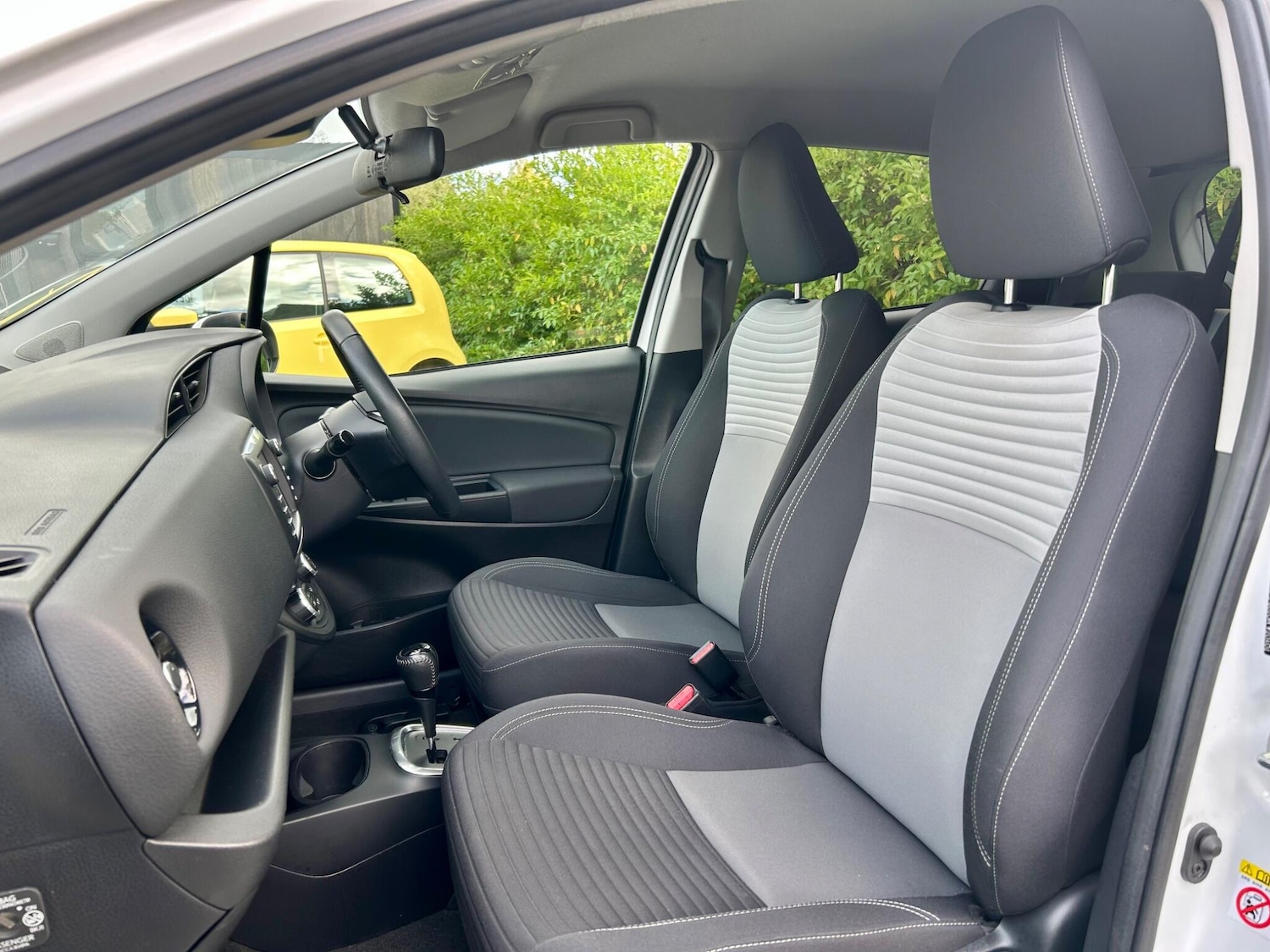 Used Toyota Yaris 2018 for sale - 76377766: Photo 9