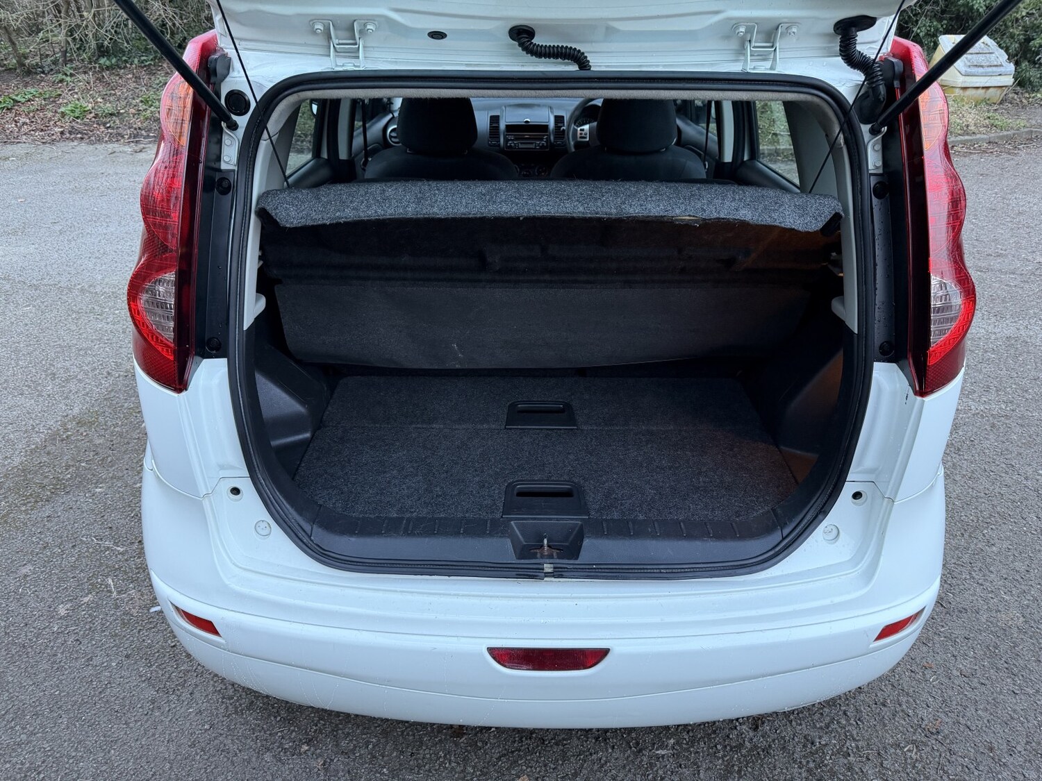 Used Nissan Note 2010 for sale - 77766377: Photo 12