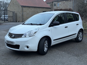 Used Nissan Note 2010 for sale - 77766377: Photo