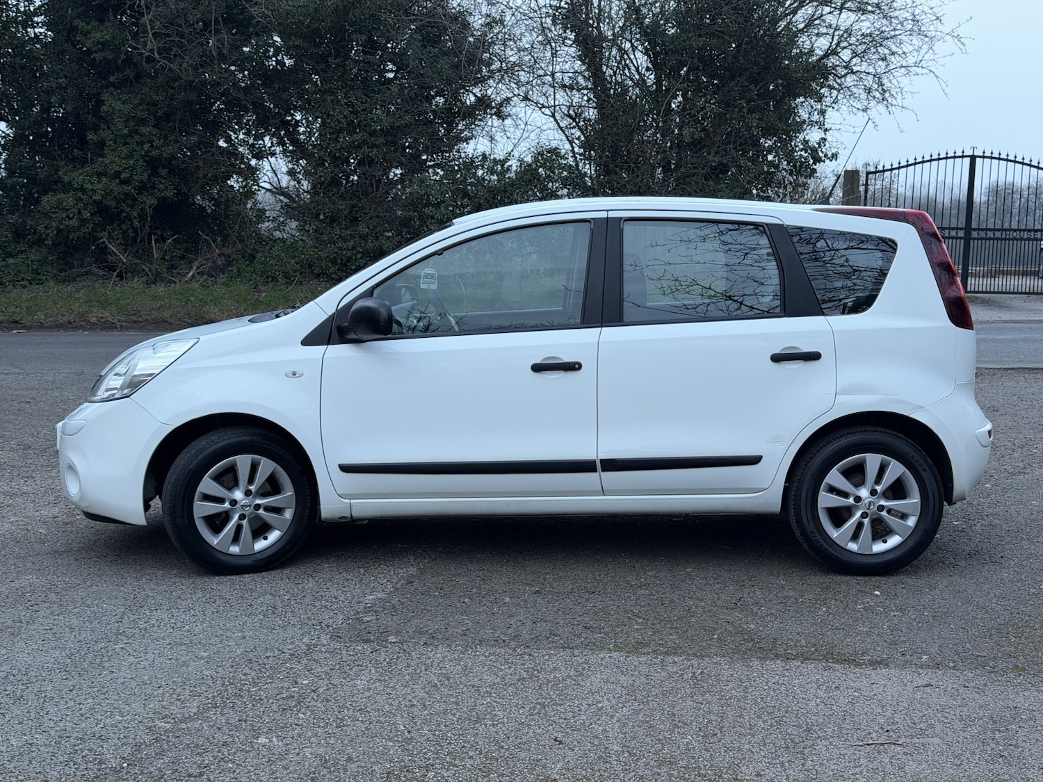 Used Nissan Note 2010 for sale - 77766377: Photo 4