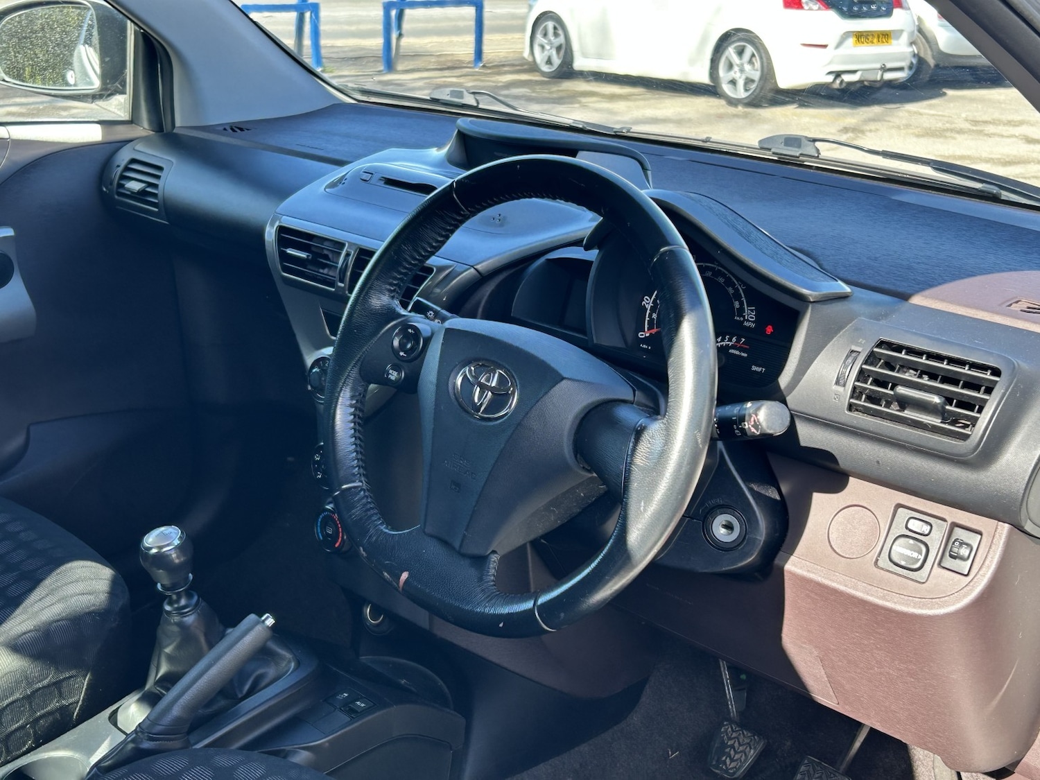 Used Toyota IQ 2009 for sale - 77880993: Photo 6