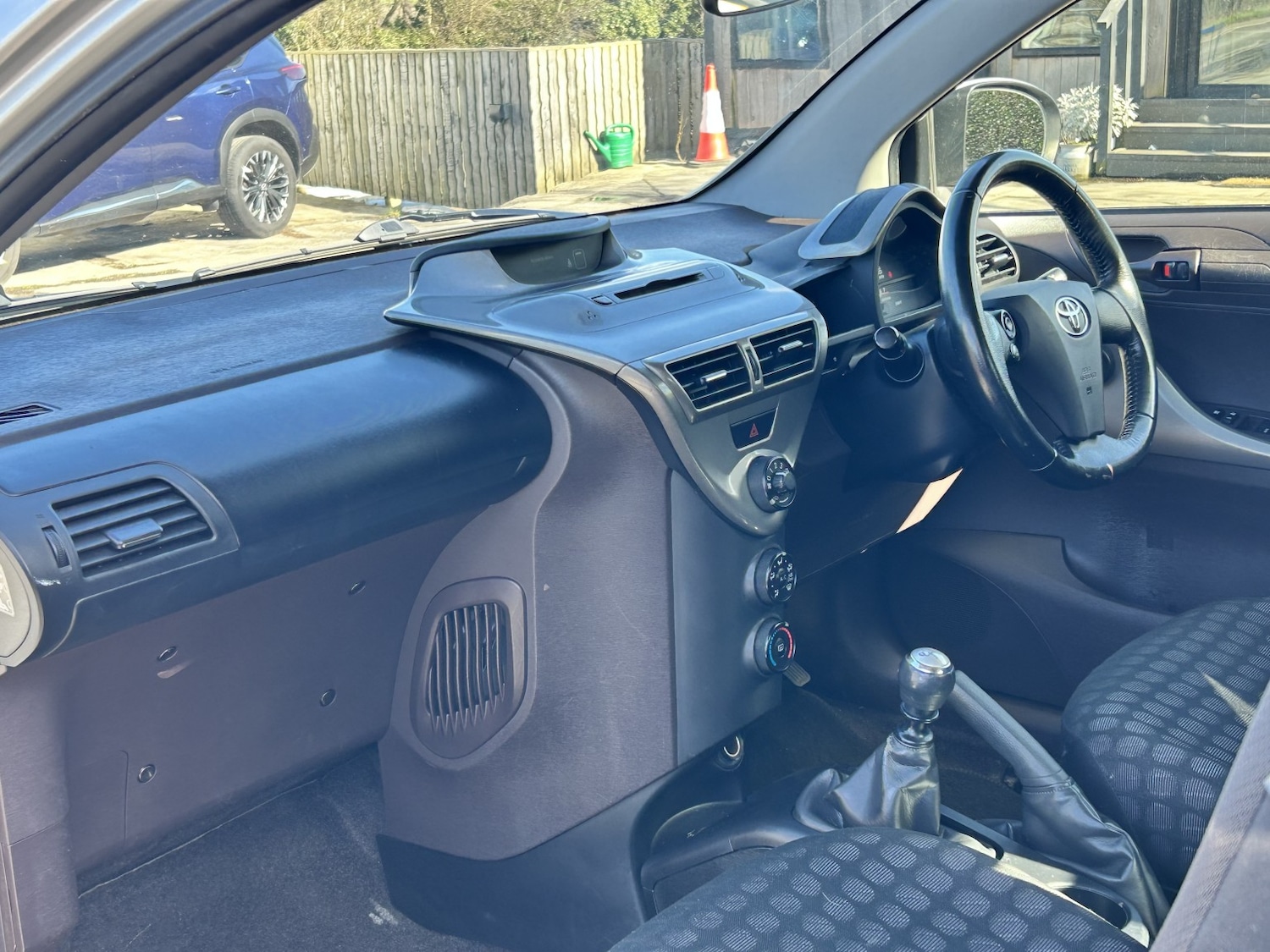 Used Toyota IQ 2009 for sale - 77880993: Photo 7