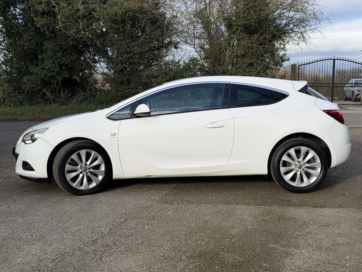 Used Vauxhall Astra GTC 2016 for sale - 77822389: Photo 4