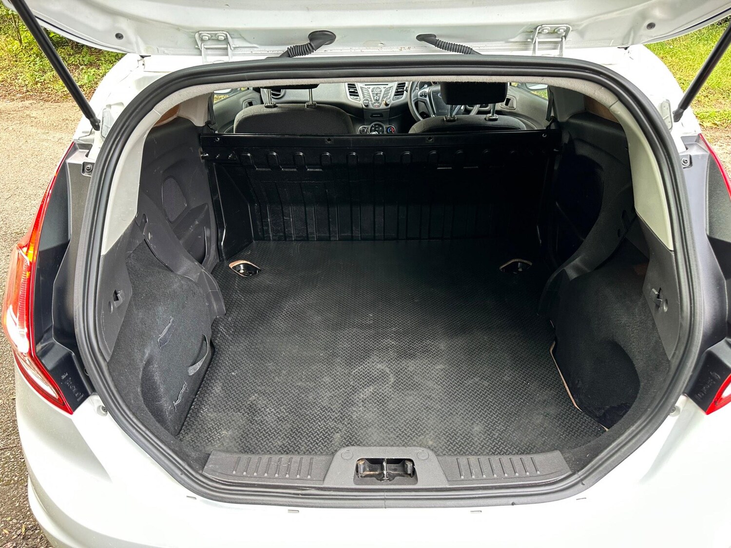 Used Ford Fiesta Van 2016 for sale - 76326181: Photo 11